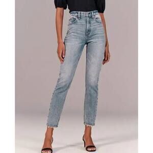 Abercrombie & Fitch Plus Curve Love The Mom High Rise‎ Jeans Acid Wash Size 22